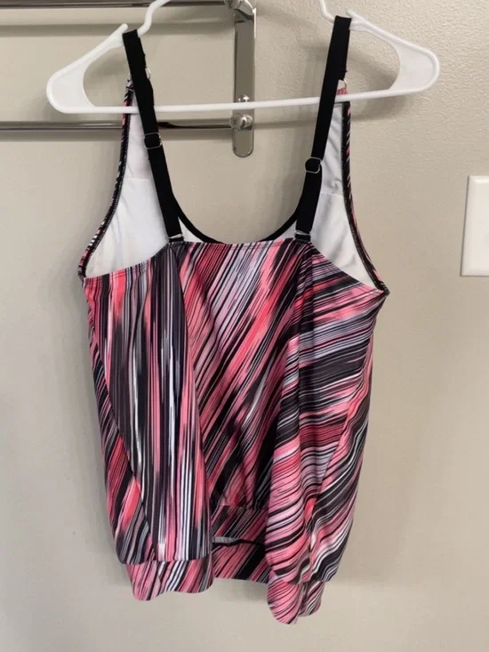 Women’s Tankini Top - Picture 3 of 4